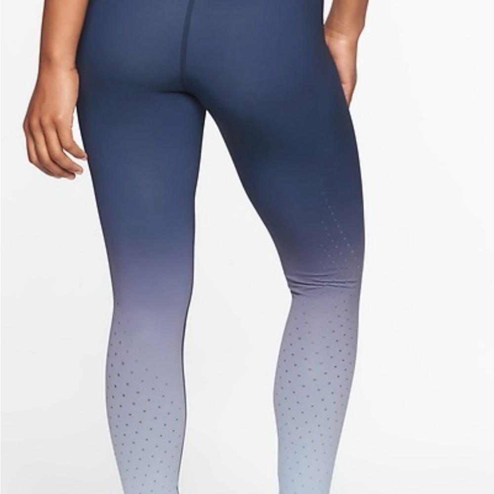 Athleta Navy Ombre Aero 7/8 Leggings